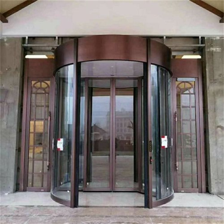 兩翼豪華旋轉門 全自動銅質工藝，定制隔斷，尊享之選